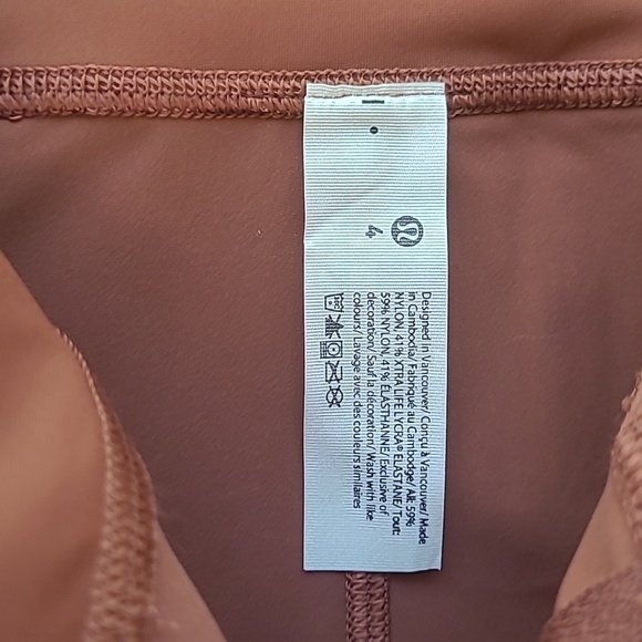 Lululemon hike to swim shorts - Picture 3 of 4